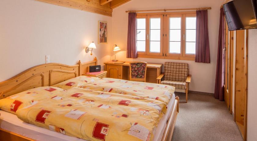 Familienhotel Garni Sporting Bettmeralp Zimmer foto