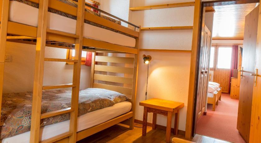 Familienhotel Garni Sporting Bettmeralp Zimmer foto